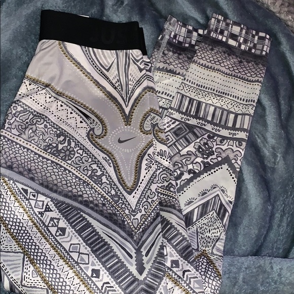 Nike dry fit leggings - Picture 1 of 5